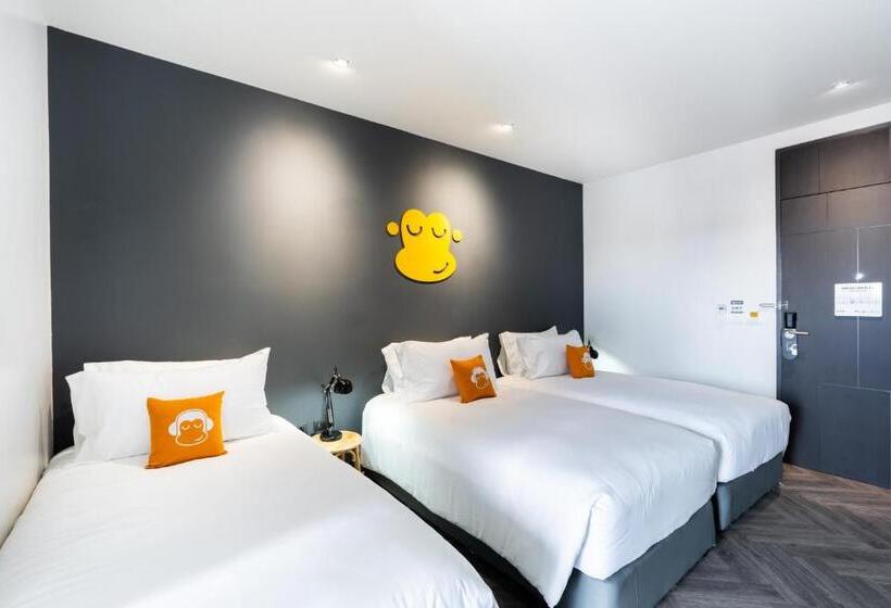 디럭스 트리플 룸, Newly Opened   Blu Monkey Hub And Hotel Krabi Town
