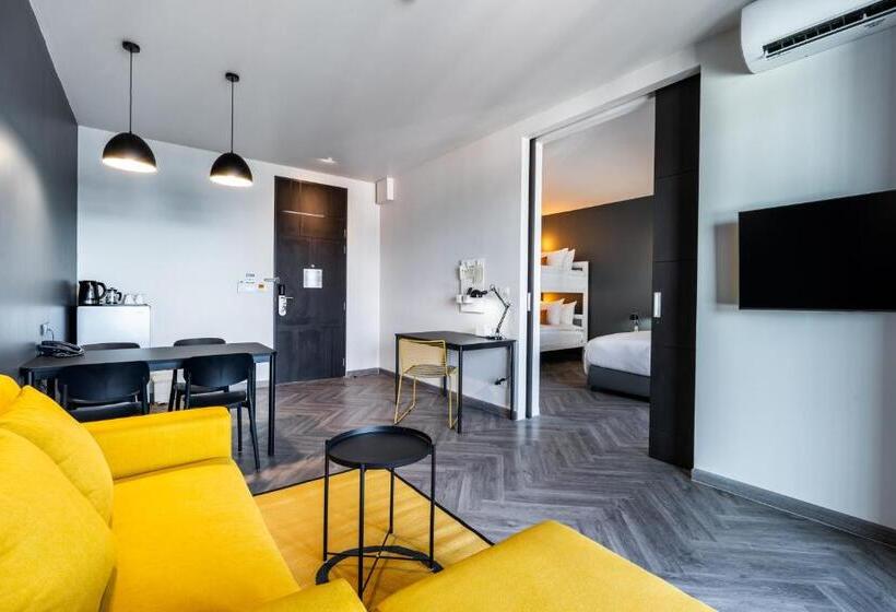 스탠다드 룸 킹사이즈 침대, Newly Opened   Blu Monkey Hub And Hotel Krabi Town