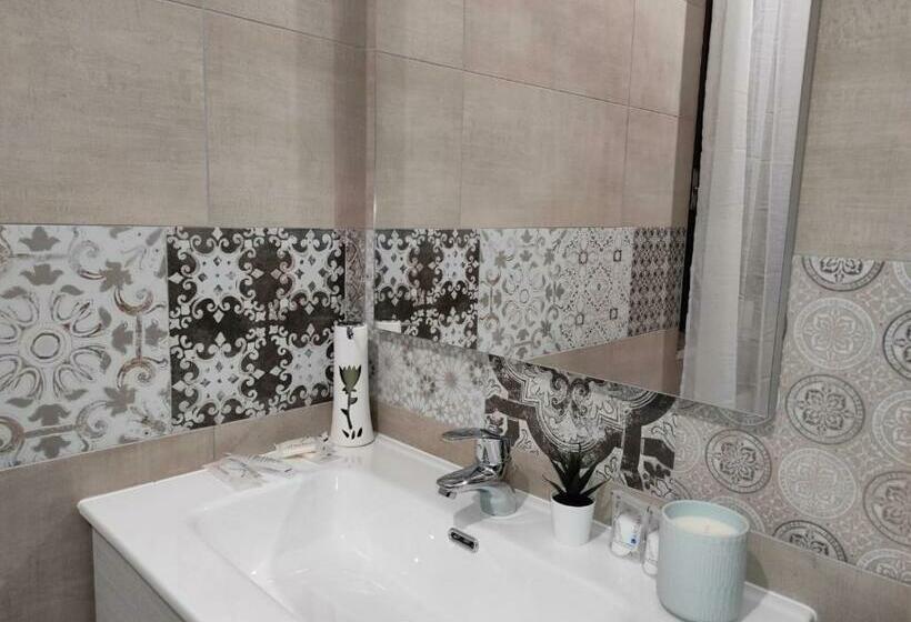Номер Deluxe Кровать Кинг, Pietrapantone B&b
