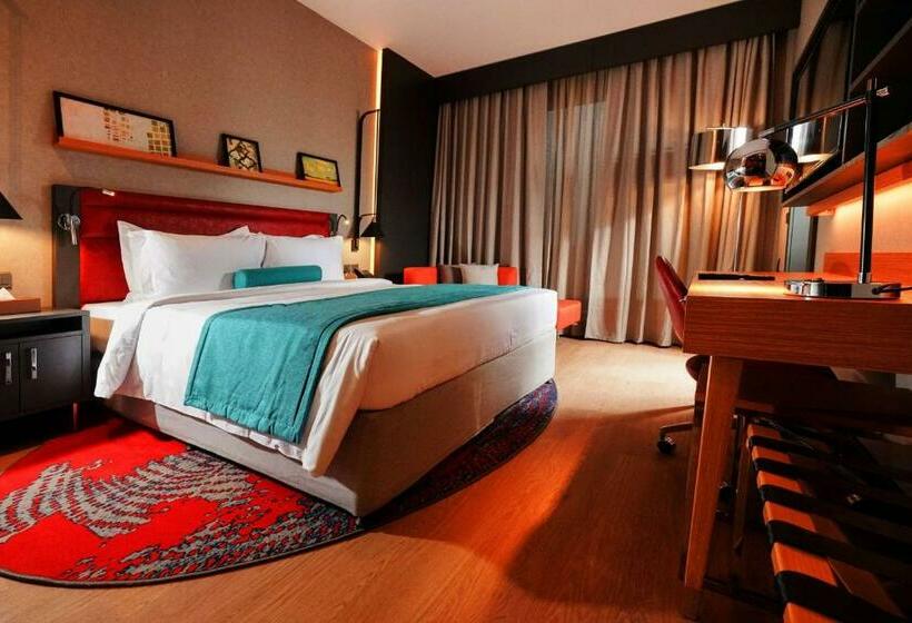 장애인을 위한 킹사이즈 침대 스탠다드 룸, Ramada Encore Al Khobar Corniche