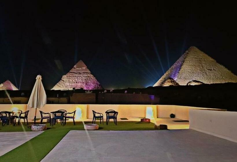 اتاق لوکس با تخت بزرگ, Solima Pyramids View