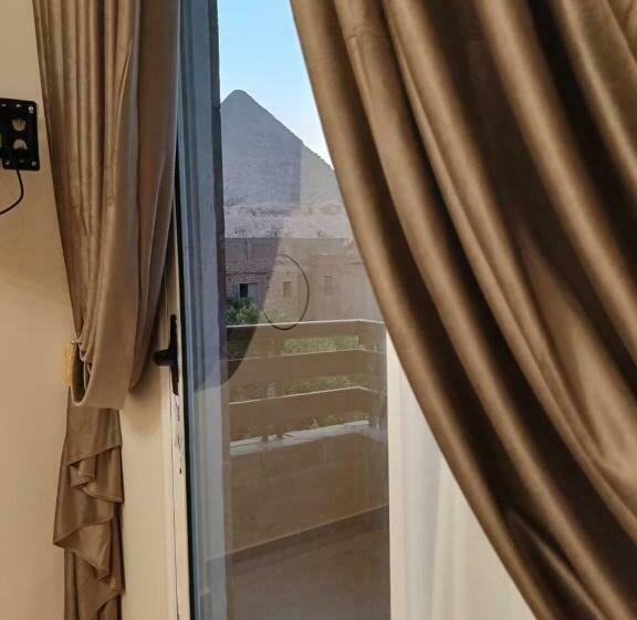 اتاق لوکس سه تخته, Solima Pyramids View