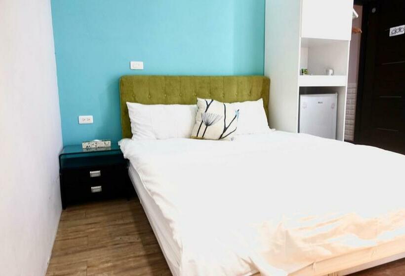 اتاق استاندارد با چشم‌انداز استخر, I Sea B&b