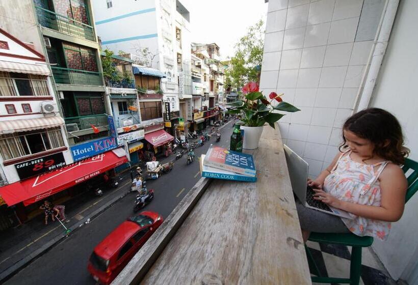 تختخواب در اتاق مشترک, Vietdream Hostel