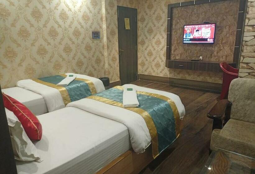 Номер Deluxe, The Brahmaputra