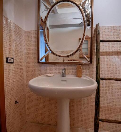 Номер Стандарт Трехместный, 202   Camera Mansardata Tra Le Cinque Terre E Portofino   Residence Cherry House
