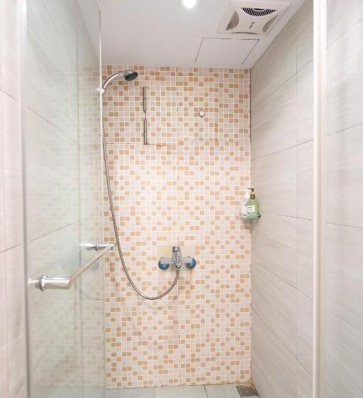 اتاق استاندارد یک نفره, 4plus Hostel