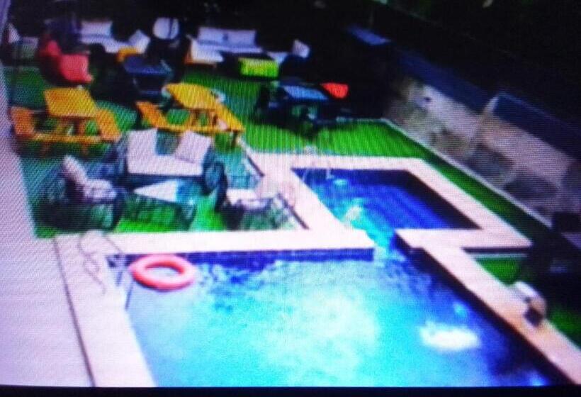 سوییت اجرایی, Villa Toscana Luxe