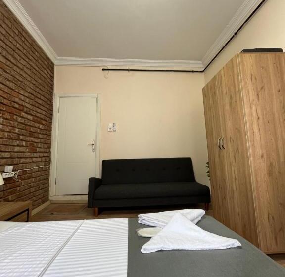 Четырехместный Номер Стандарт, Taksim Nikea Suites 80