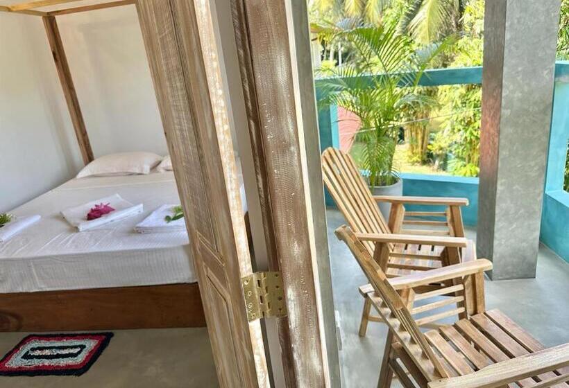 스탠다드 룸, Idyllic Place In The Jungle