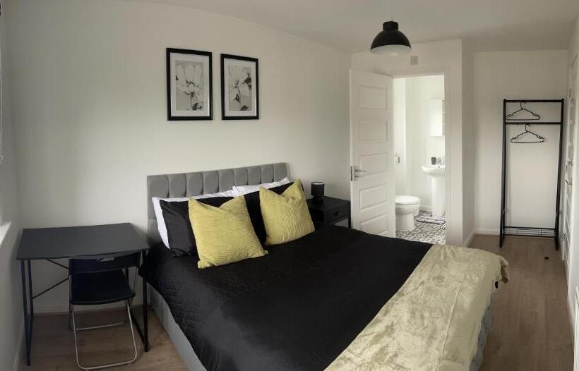 חדר דלוקס, Supreme Residency   Keighley