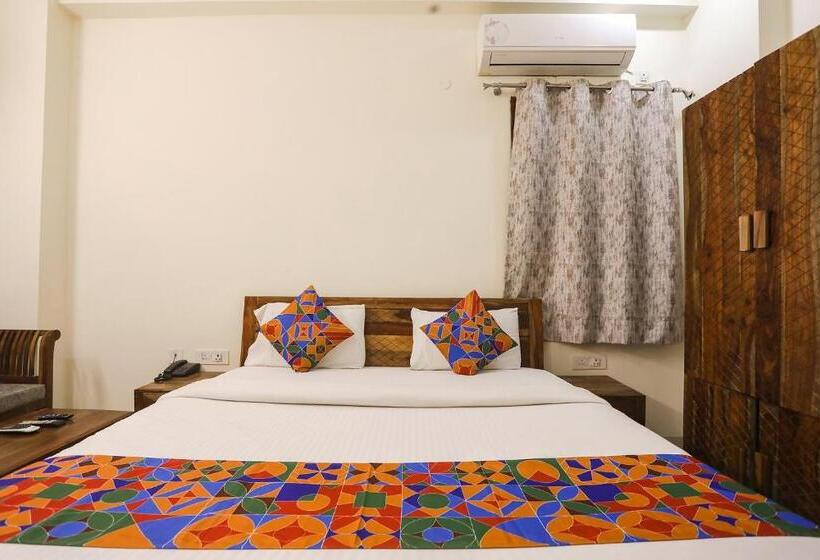 Номер Deluxe, Fabhotel The Avasa