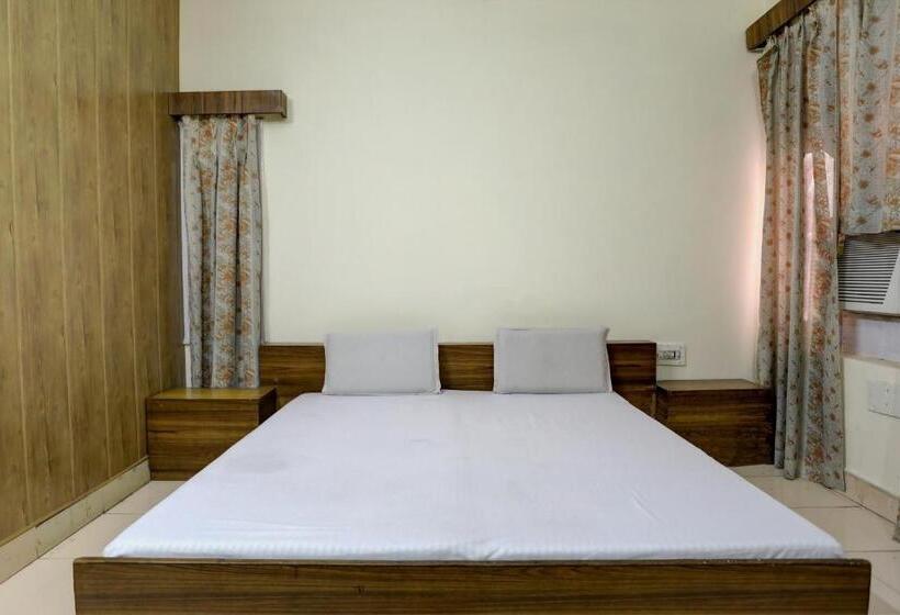 Трехместный Номер Deluxe, Oyo Hotel Friday S