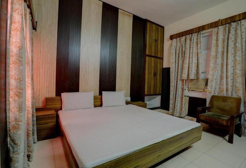 Трехместный Номер Deluxe, Oyo Hotel Friday S