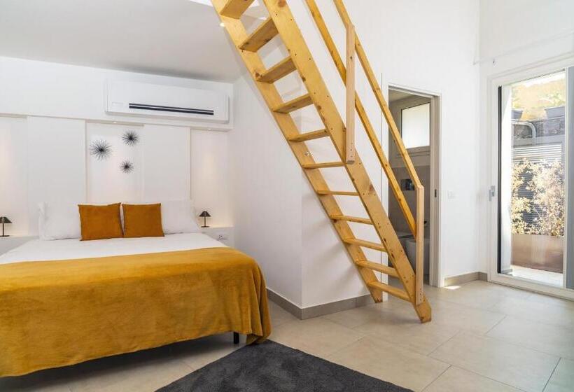 اتاق استاندارد چهار تخته, Case Varanni   Rooms