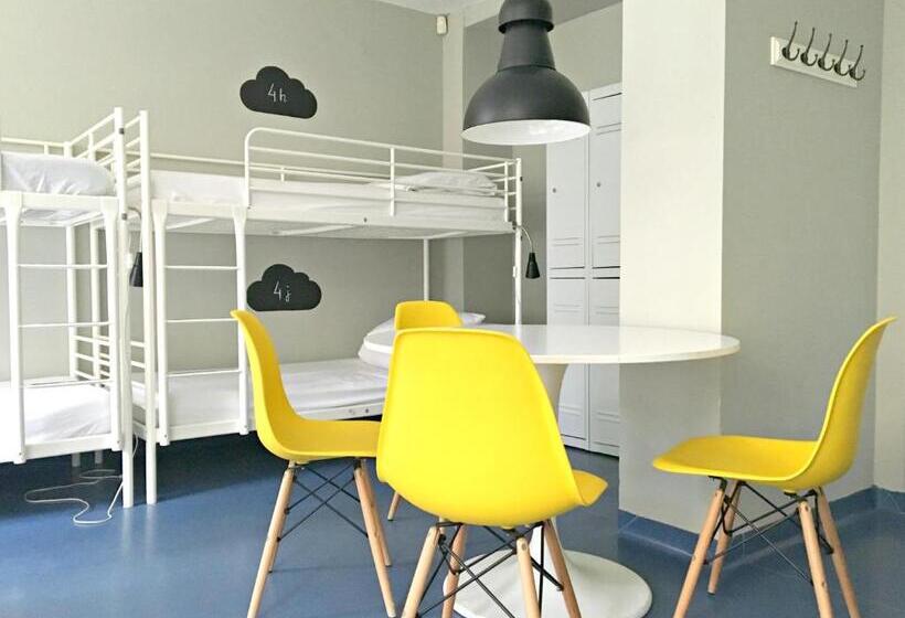 Кровать в Общей Комнате, Cloud Hostel
