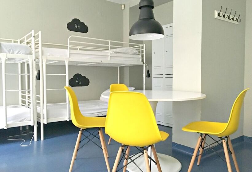 Кровать в Общей Комнате, Cloud Hostel