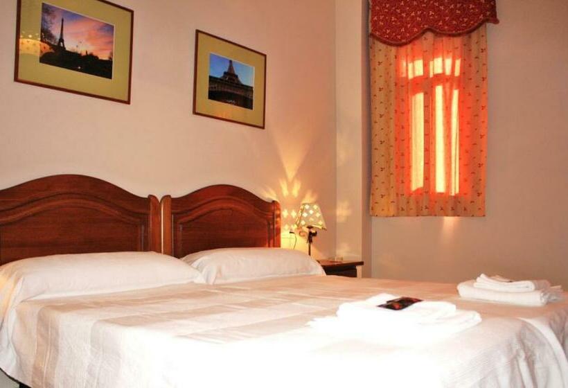 اتاق استاندارد, Hostal Carlos 2