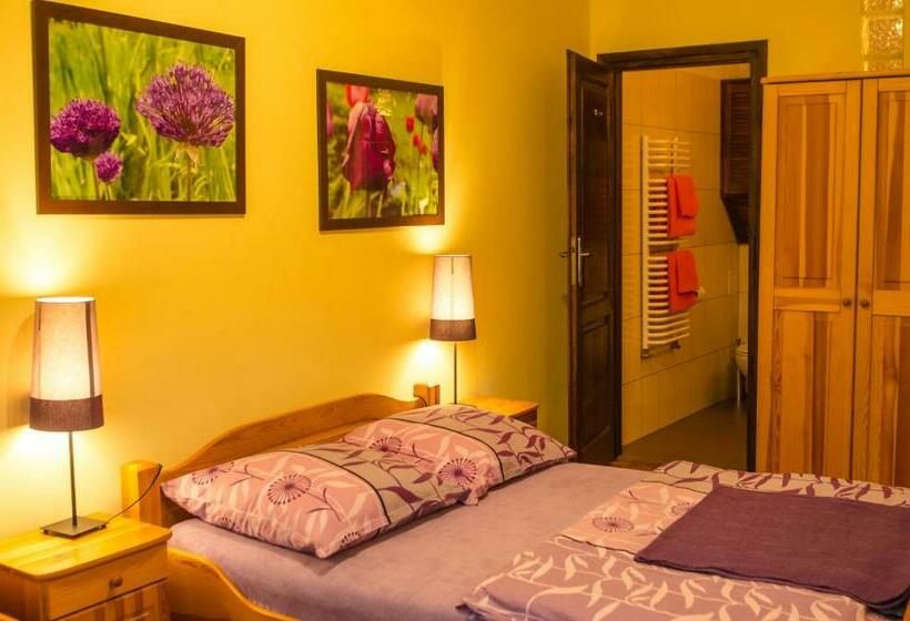 חדר סטנדרט לשלושה, Indalo Rooms