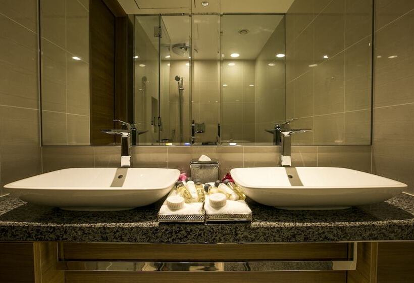 جناح, The Strings Hotel Nagoya