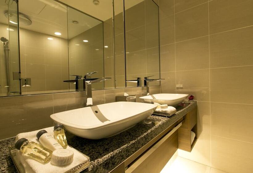 جناح, The Strings Hotel Nagoya