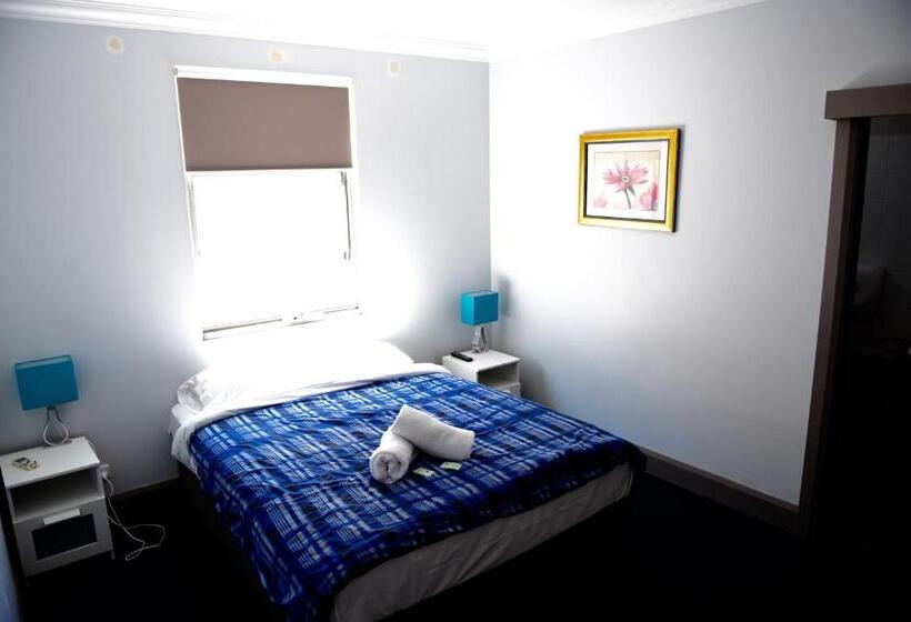 스탠다드 룸, The Emperors Crown Hostel