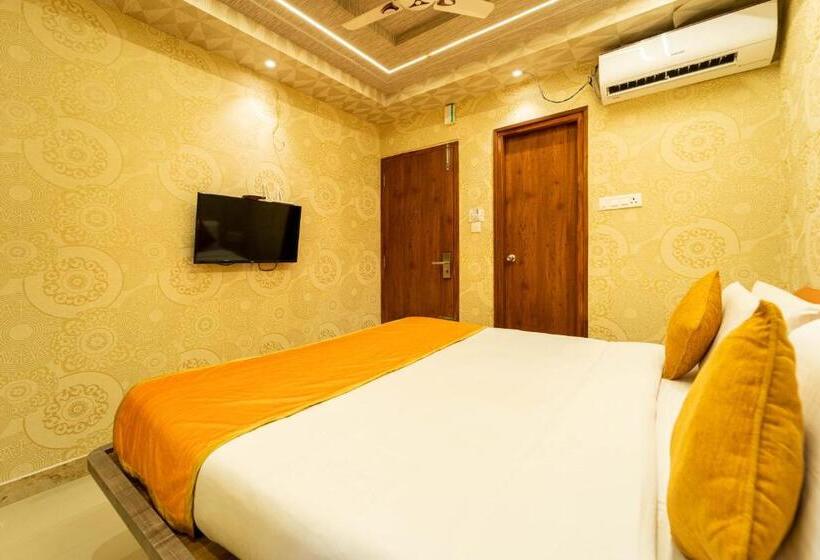 Номер Deluxe Кровать Кинг, Seasons Suites   Koramangala