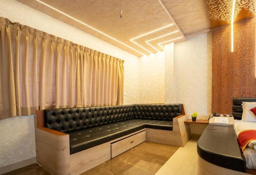 Четырехместный Номер Superior, Seasons Suites   Koramangala