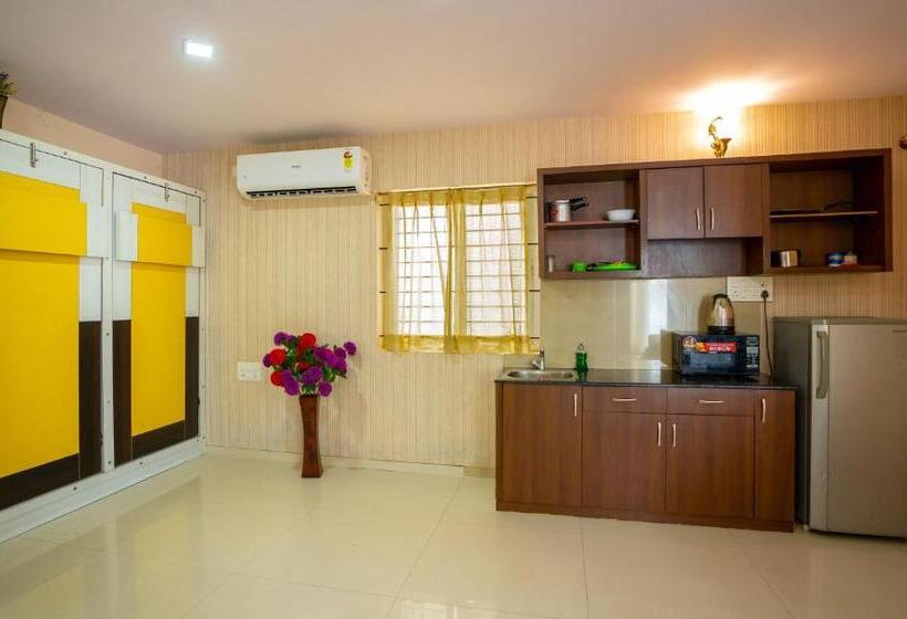 Апартаменты Deluxe 1 Спальня, Seasons Suites   Koramangala