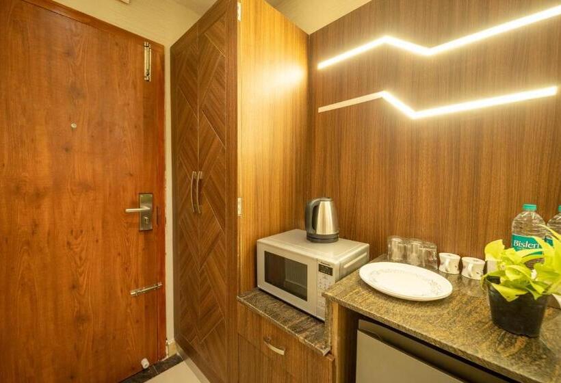 Апартаменты 5 спален, Seasons Suites   Koramangala