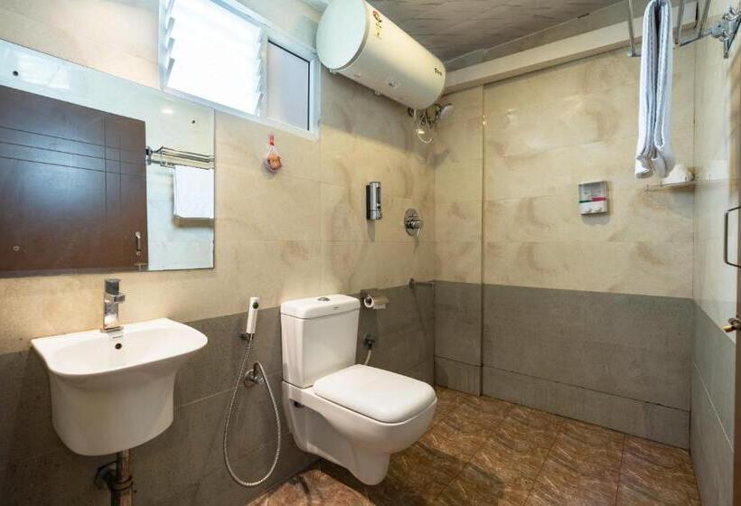 Семейный Номер, Seasons Suites   Koramangala