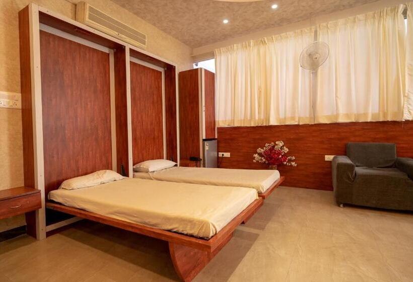 1 Bedroom Penthouse Apartment, Seasons Suites   Koramangala