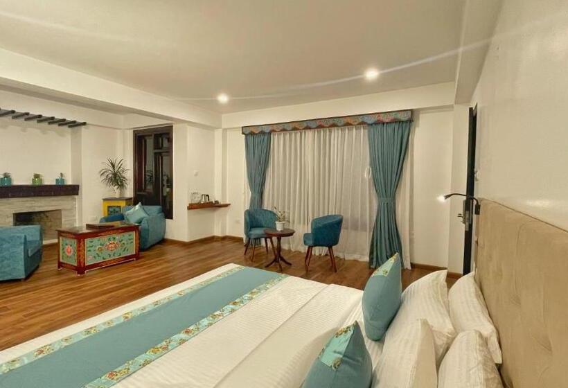 带大床的高级房间, Voyage Glenz Resort