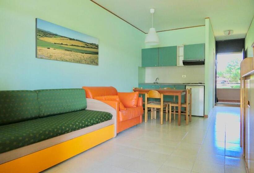 标准工作室带阳台, Isa   Studio 2 Beds In Residence With Swimming Pool Bed And Bath Linen Included