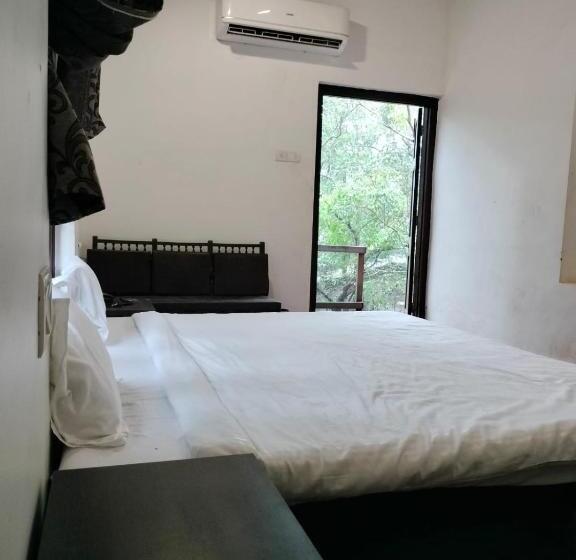 Номер Basic, Matheran Green Field Resorts