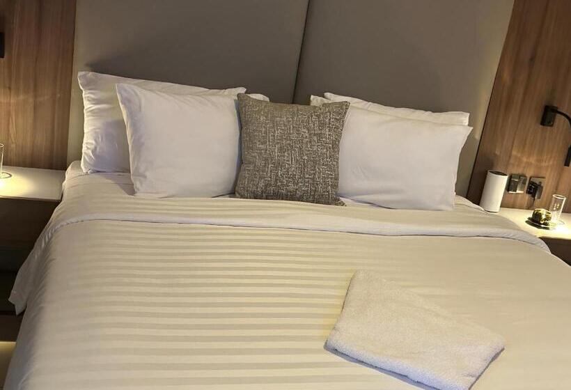 سوییت اجرایی, Guided Hospitality   Luxury Accommodations