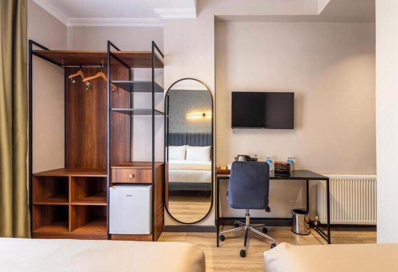 Трехместный Номер Deluxe, Lenora Airport Hotel & İstanbul Airport