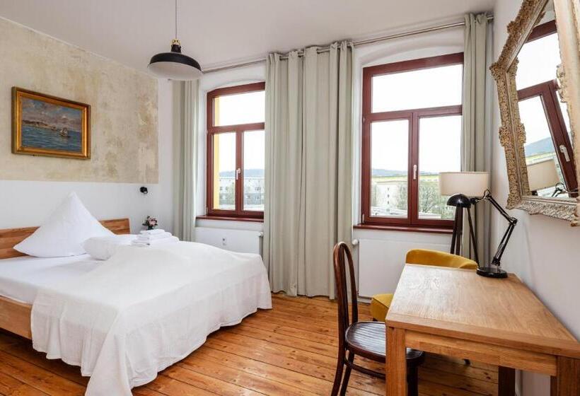 Стандартный Номер Кровать Кинг, Künstlerzimmer Im Kulturhaus Häselburg
