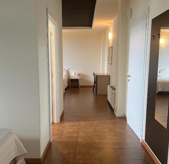 اتاق لوکس, G&d Mi Ma Condhotel Only Rooms Free Breakfast