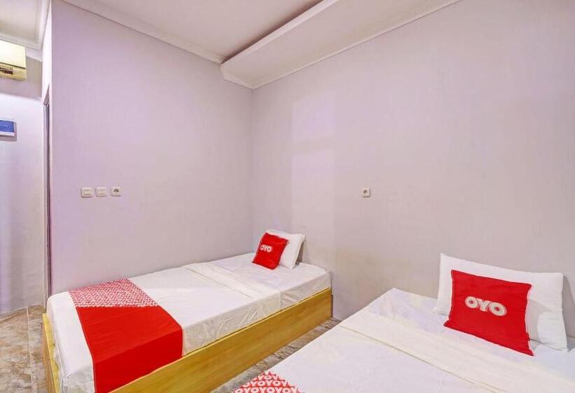 Номер Deluxe, D Twinz House Syariah Redpartner