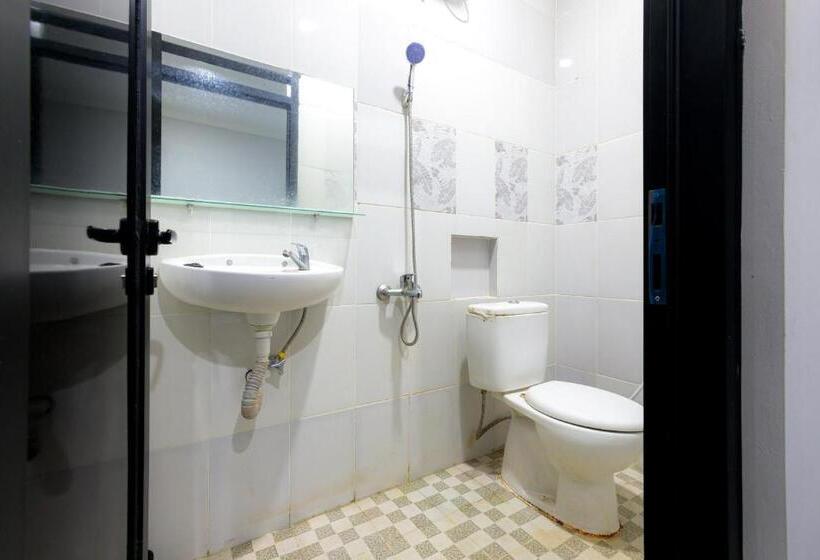 Номер Deluxe, D Twinz House Syariah Redpartner