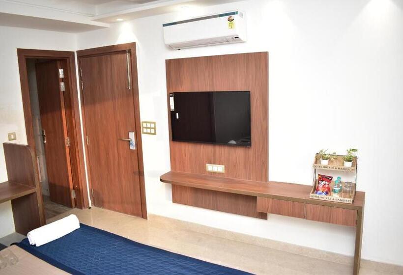 Pokój Deluxe z Balkonem, Qotel Hotel Signature Bnb Ashok Vihar