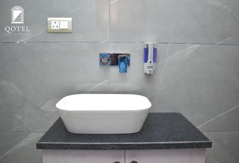 Pokój Deluxe z Balkonem, Qotel Hotel Signature Bnb Ashok Vihar