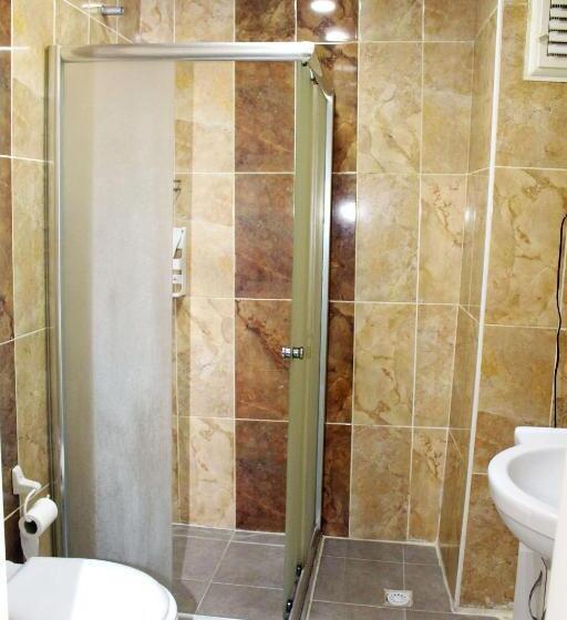 اتاق استاندارد چهارنفره با سرویس بهداشتی مشترک, Avist Hotel Avcılar