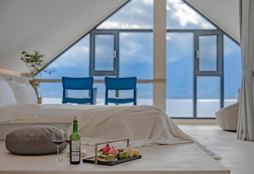Номер Deluxe Кровать Кинг, Dali Oriental Seaview Hotel  Dali Erhai