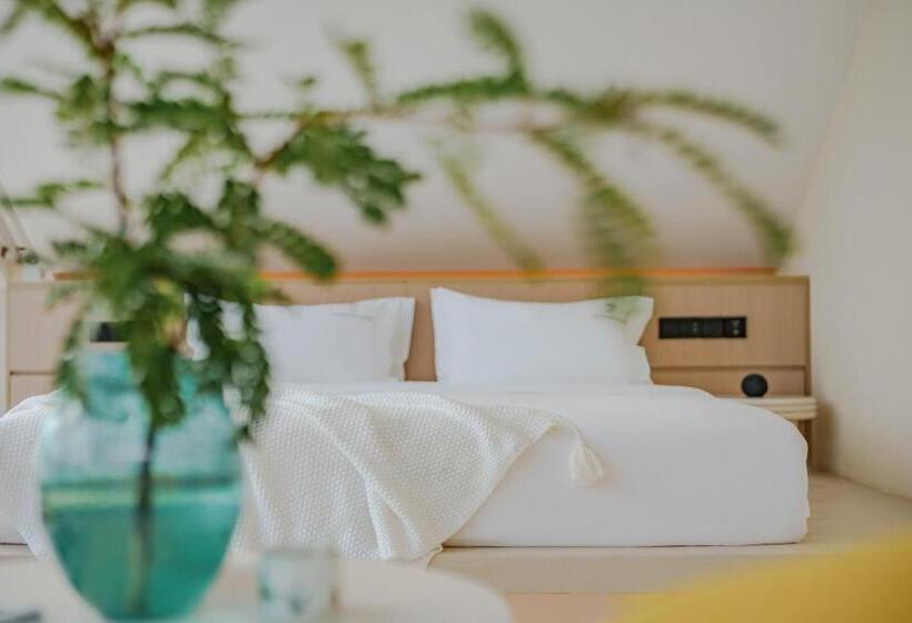 Люкс Повышенной Комфортности, Dali Oriental Seaview Hotel  Dali Erhai