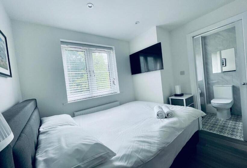 חדר סטנדרט, Riverside En Suite Double Room E14