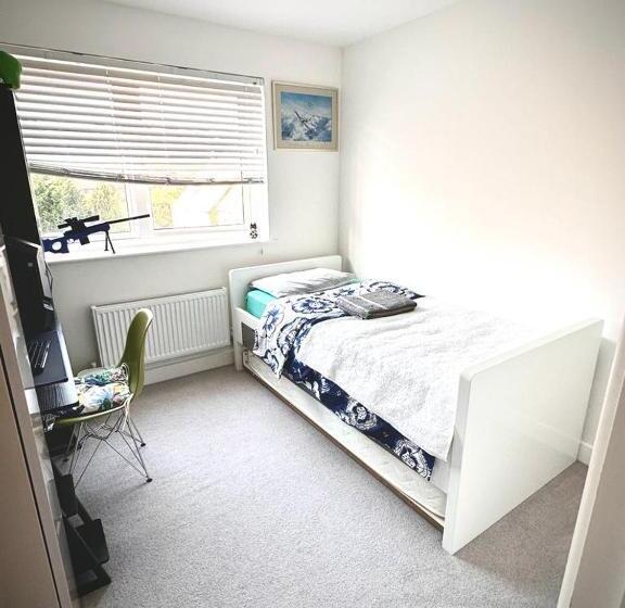 Номер Стандарт, Trundle Bed  With Office Desk, Small Room