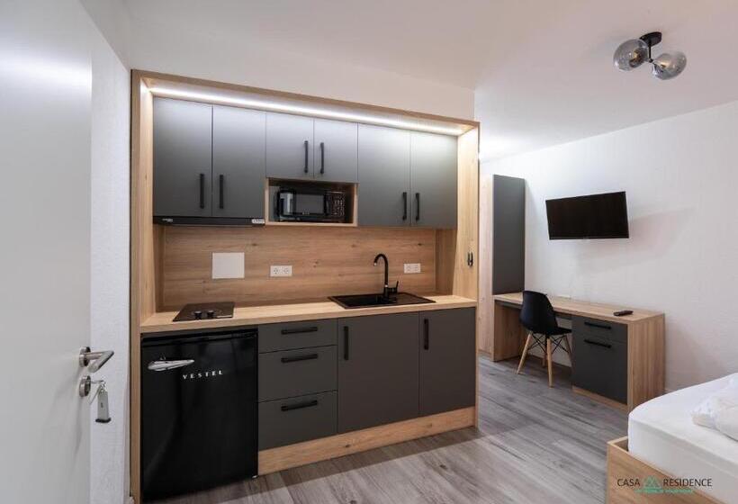 Студия Deluxe, Louis Apartments