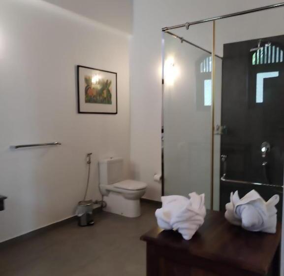 Полулюкс Вид на Бассейн, Amara Villa